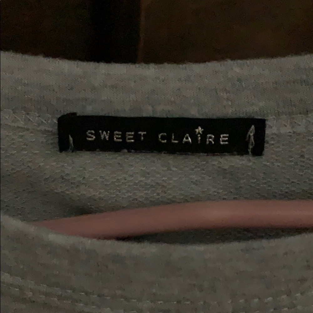 Sweatshirt - Picture 2 of 3